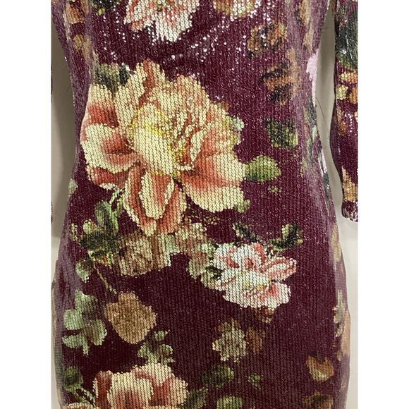 New. Vince Camuto burgundy sequin floral dress. Retails $148. Size 6 - Picture 10 of 12